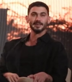 Alejandro Speitzer portrait