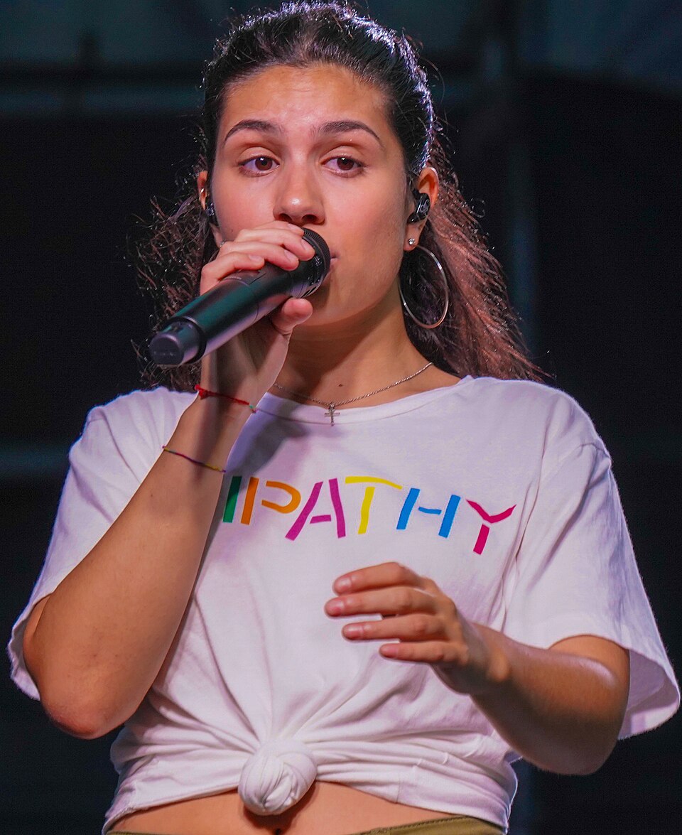 Alessia Cara portrait