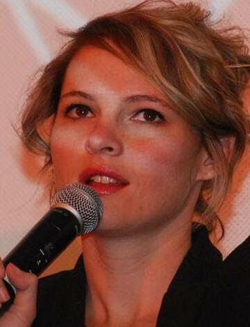 Amy Seimetz portrait