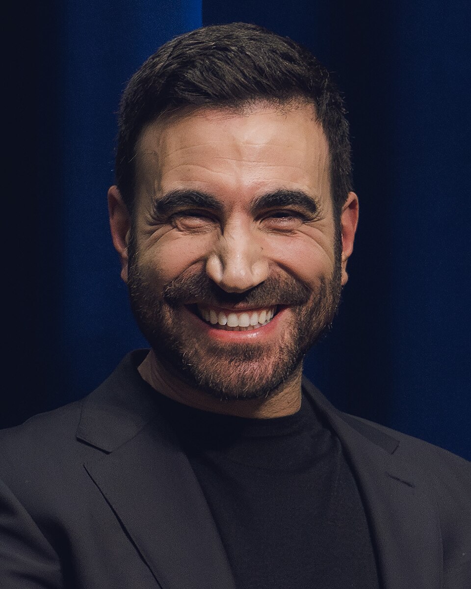 Brett Goldstein portrait