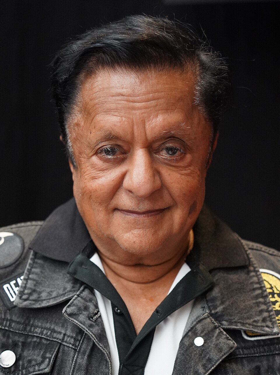 Deep Roy portrait