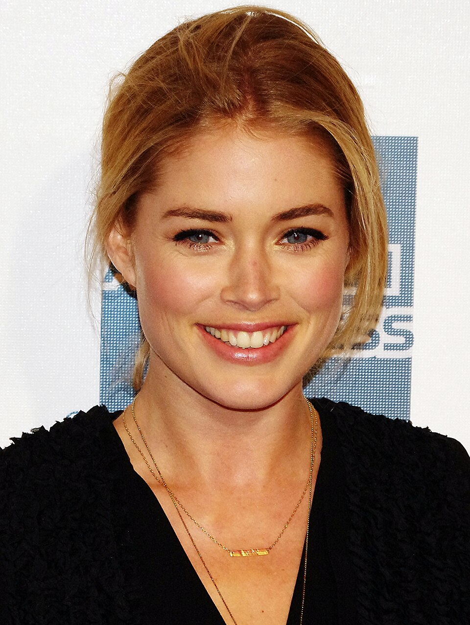 Doutzen Kroes portrait