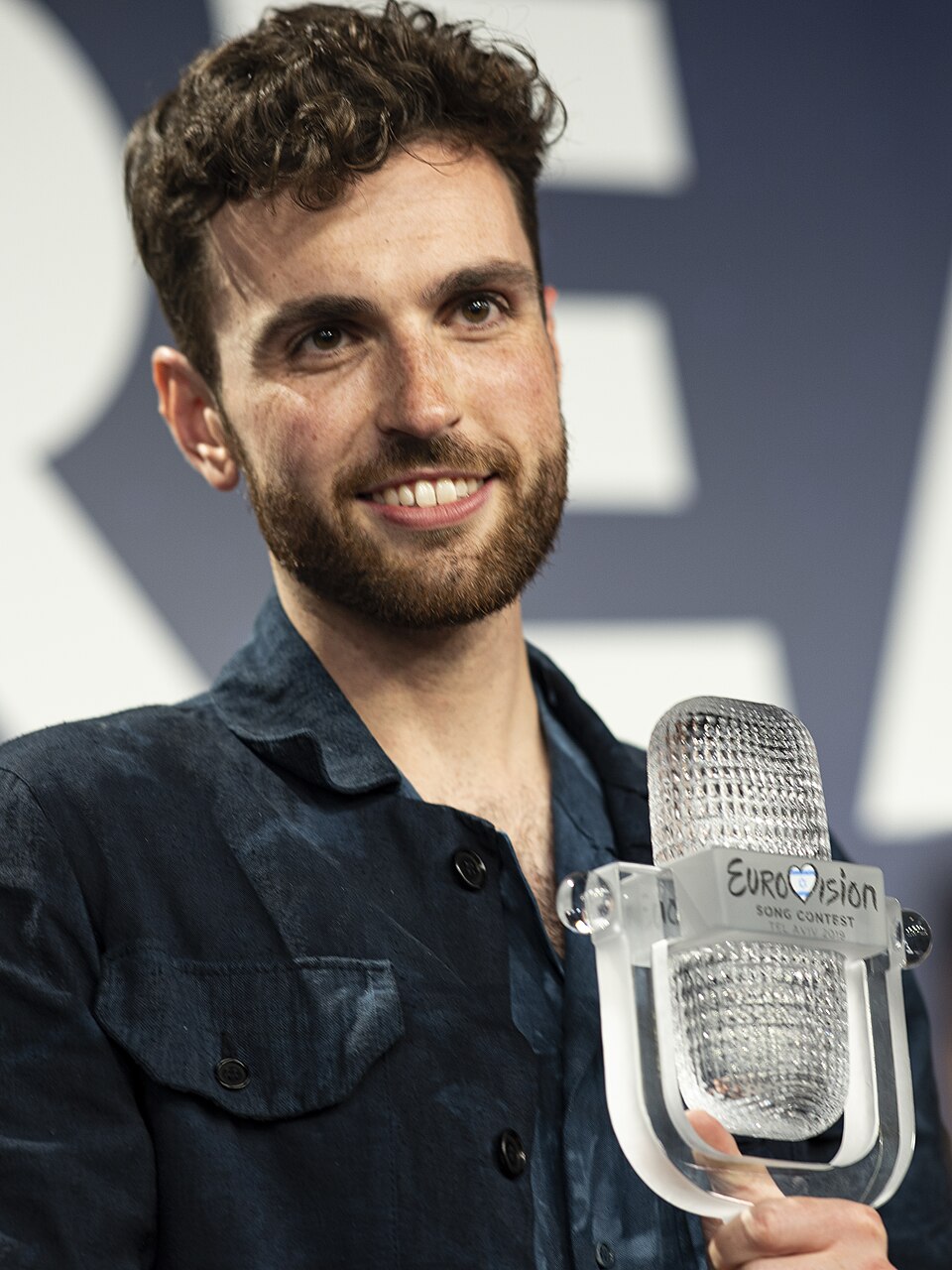 Duncan Laurence portrait