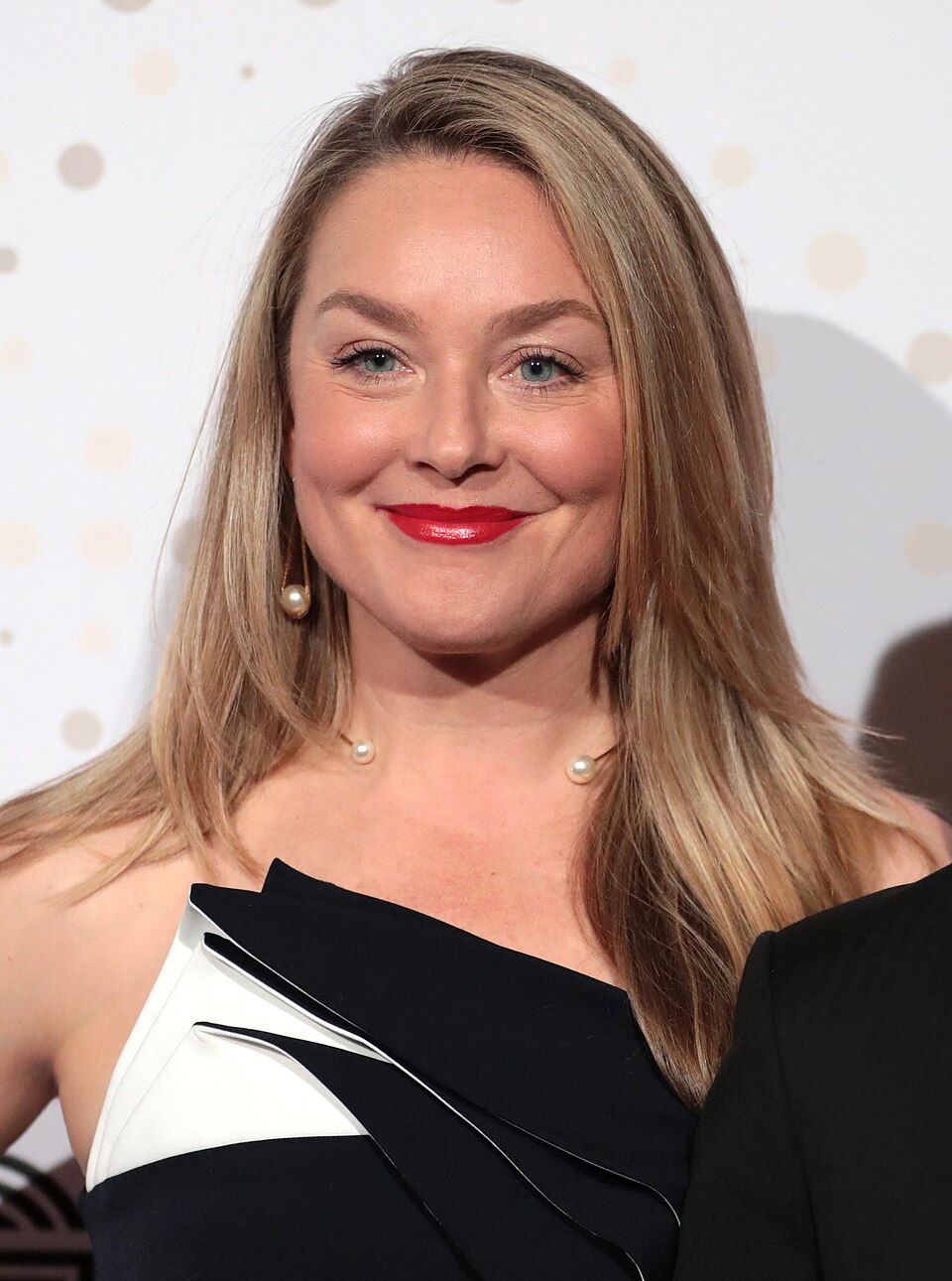 Elisabeth Rohm portrait