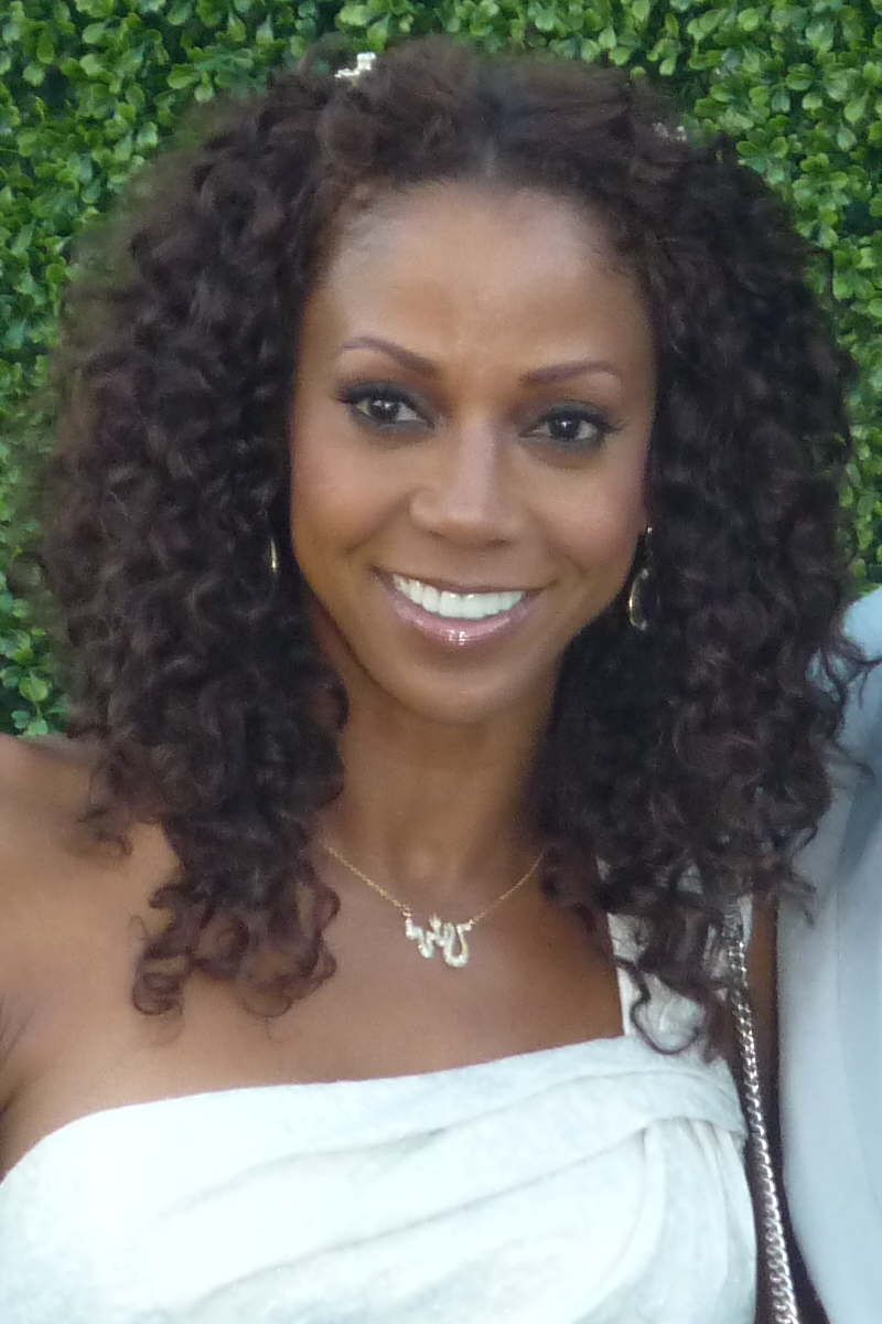 Holly Robinson Peete portrait