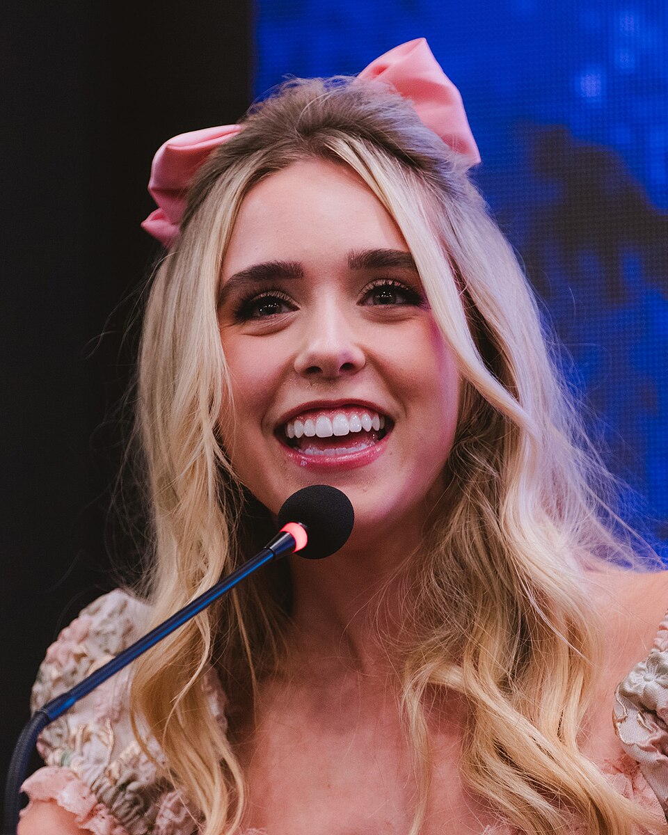 Jenna Davis portrait