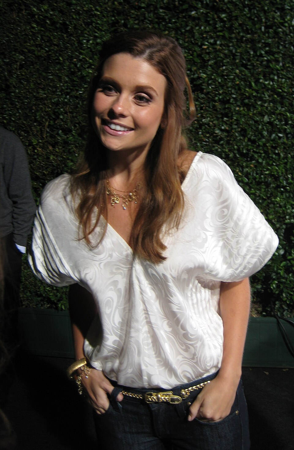 Joanna Garcia portrait