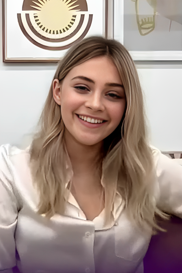 Josephine Langford portrait