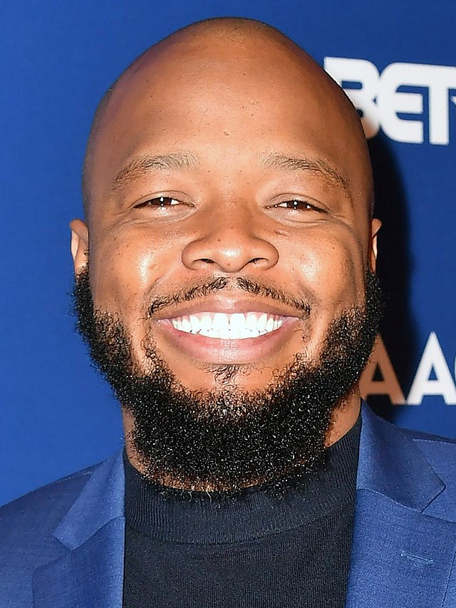 KevOnStage portrait