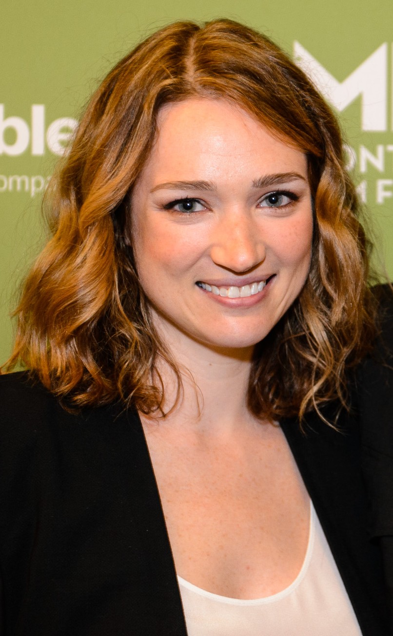 Kristen Connolly portrait