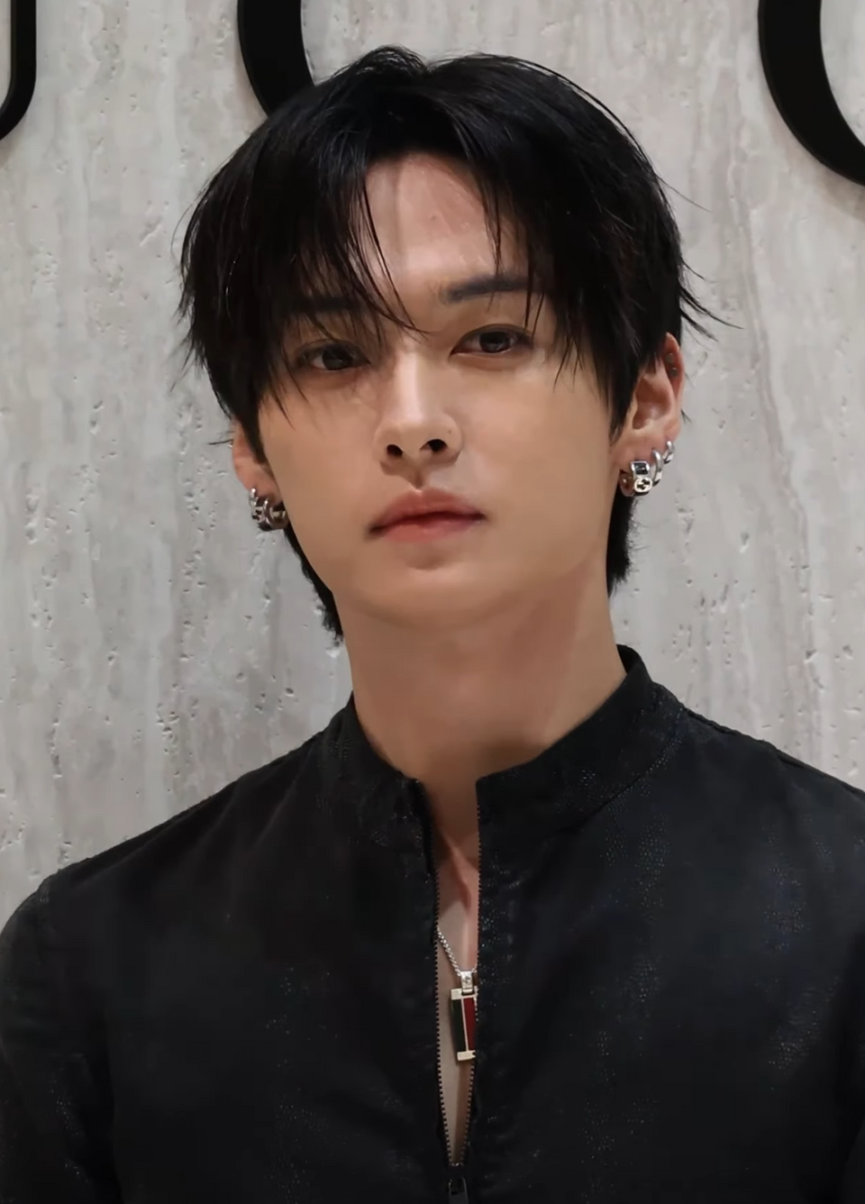 Lee Know portrait