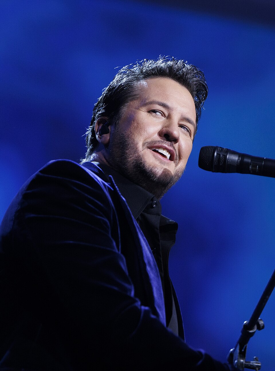Luke Bryan portrait