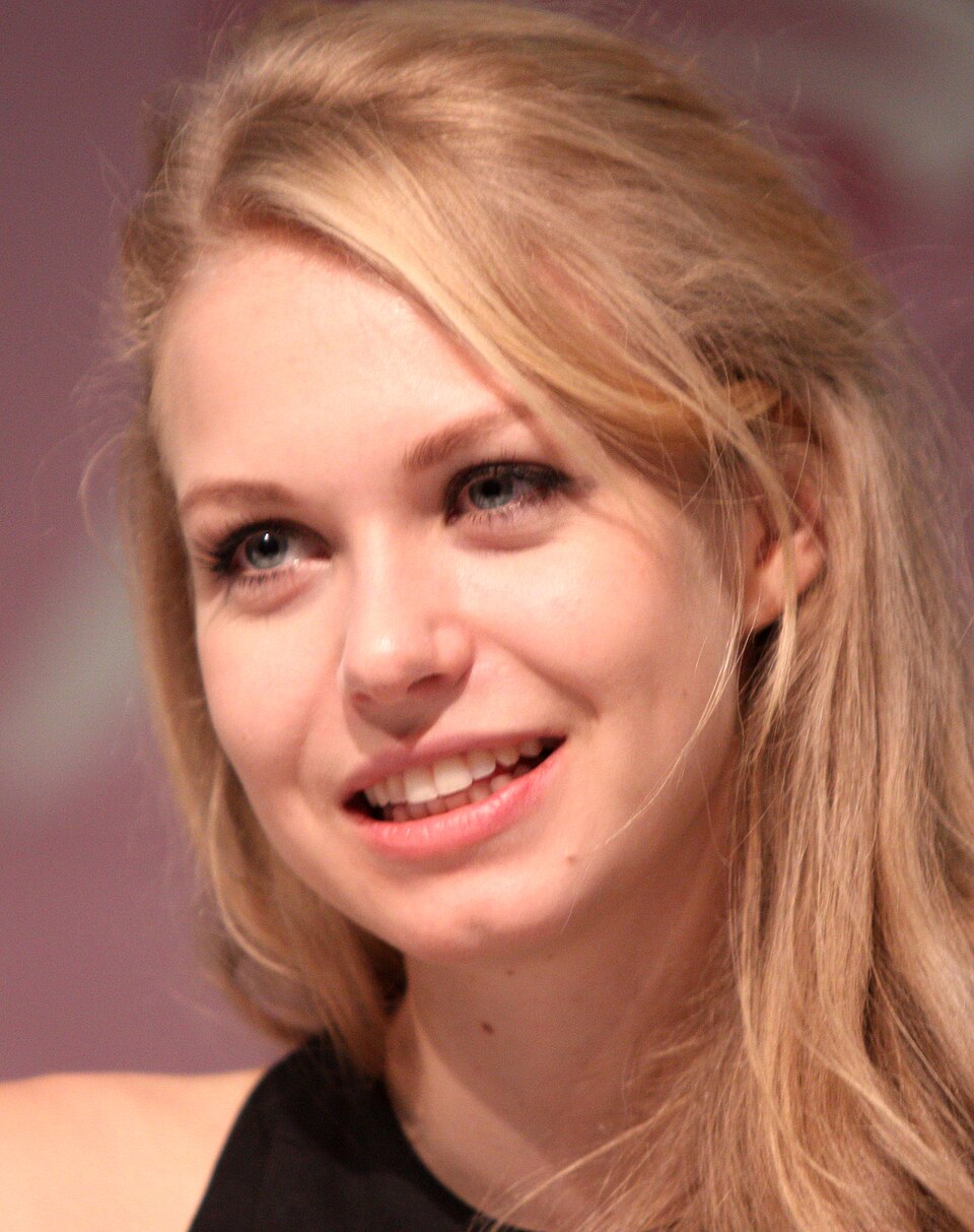 Penelope Mitchell portrait