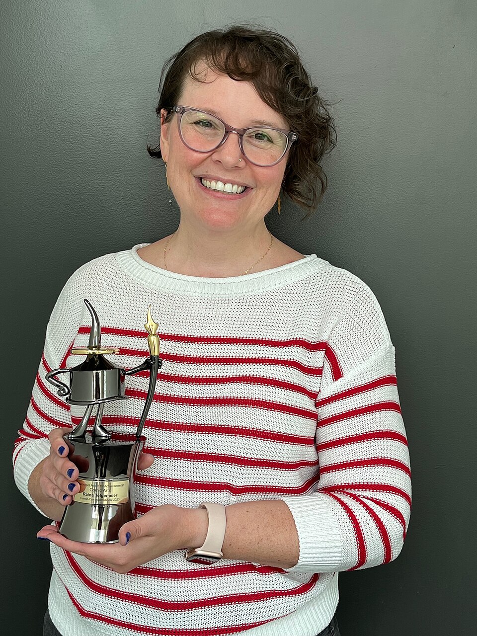 Raina Telgemeier portrait