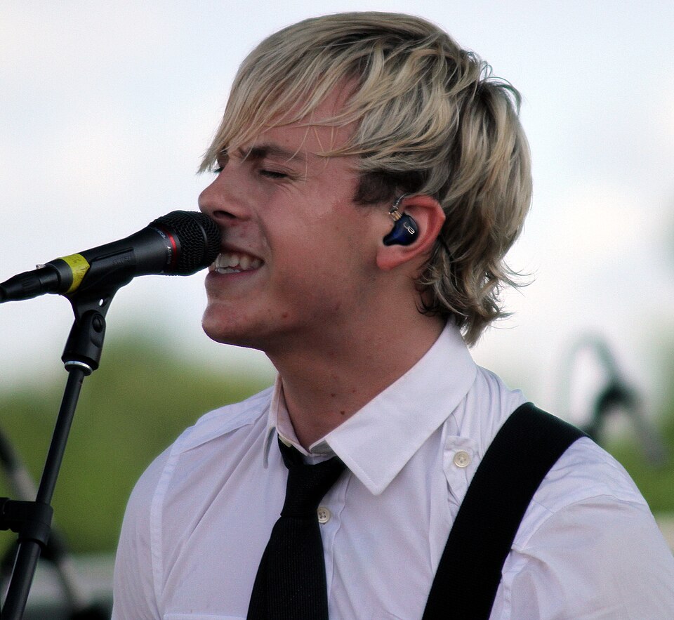 Riker Lynch portrait