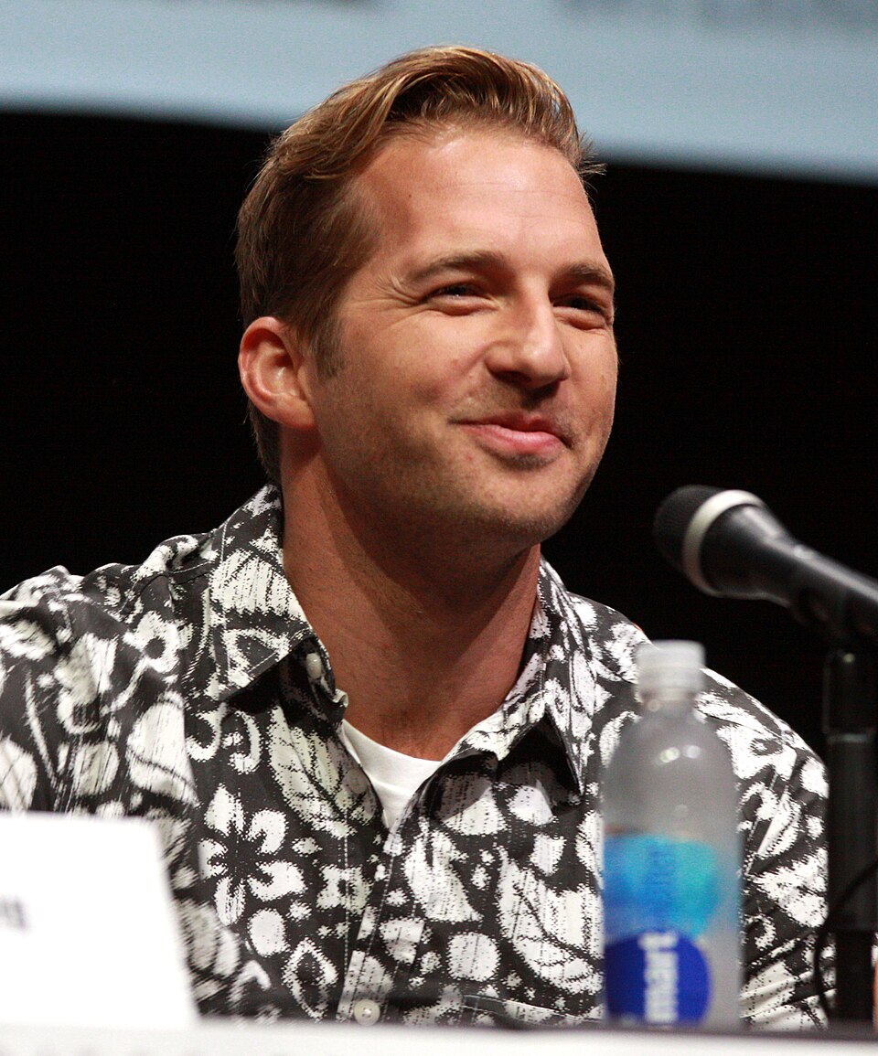Ryan Hansen portrait