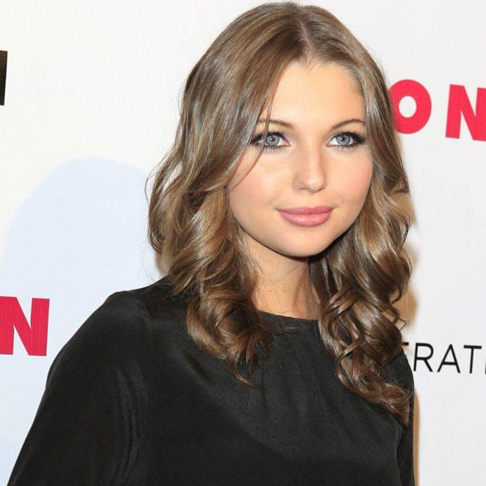 Sammi Hanratty portrait