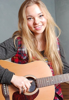 Taylor Hickson portrait